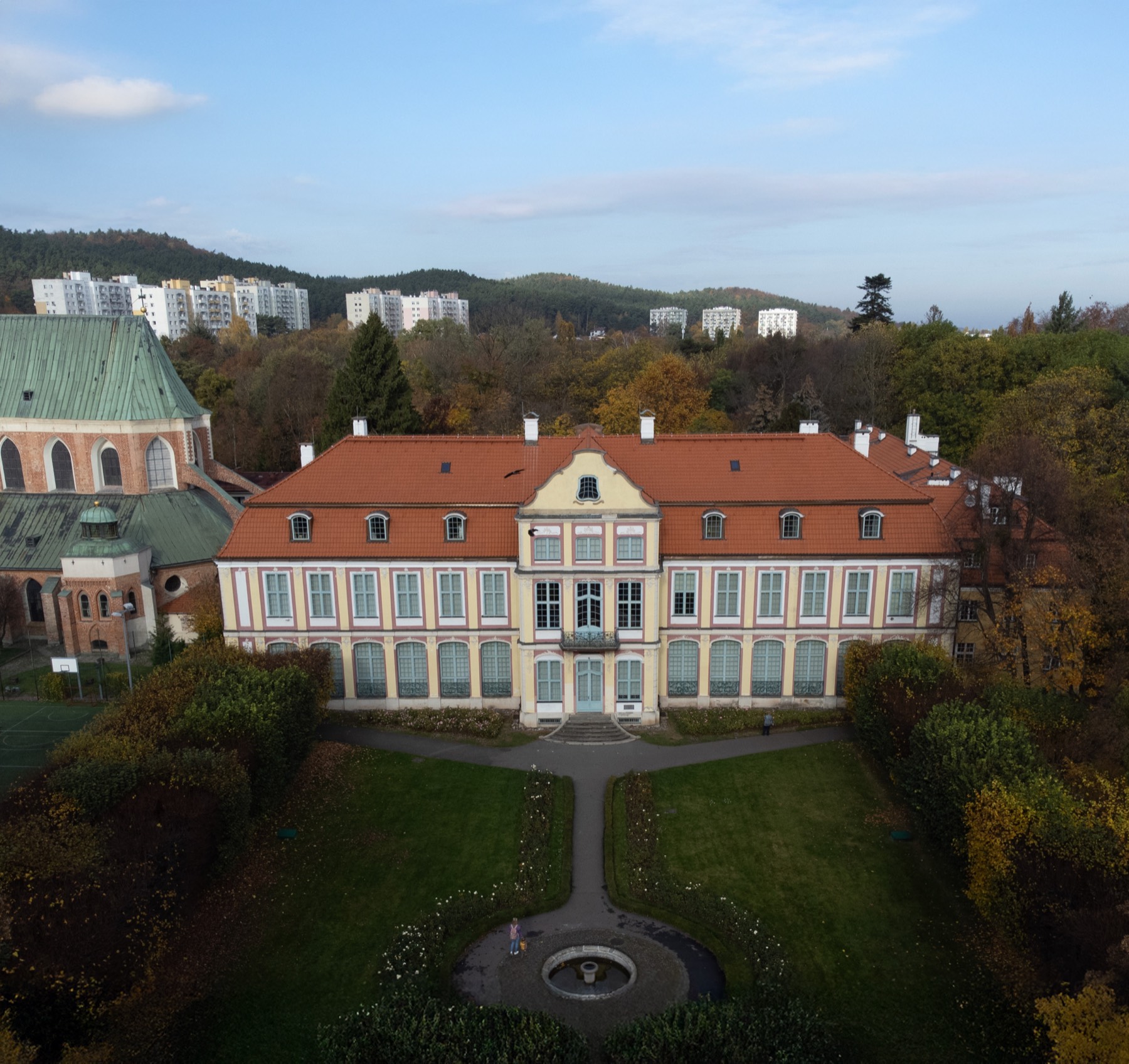 Inwentaryzacja fotograficzna budynku z drona – VGEO